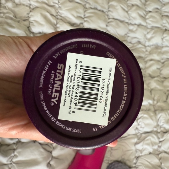 Stanley Quencher H2.0 Tumbler in Plum - Picture 3 of 3